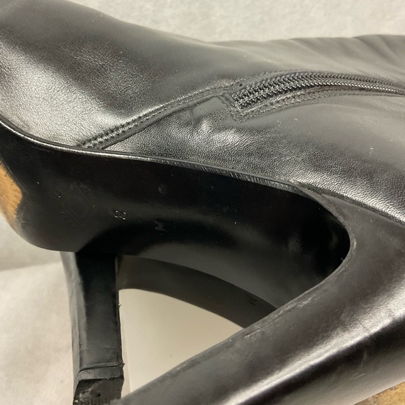 DONALD PLINER HEELED BOOTS- BLACK-SIZE 7 - Picture 12 of 13